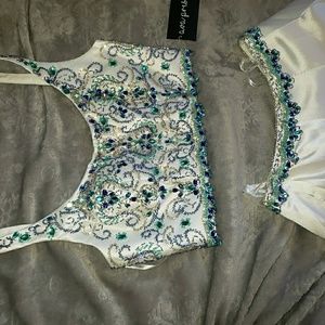 Beautiful Brand New Ava Presley 2 Peice Dress